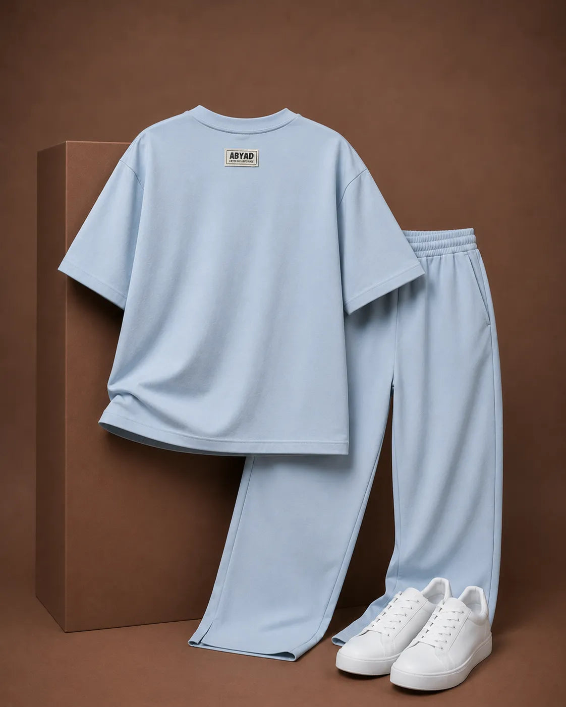 Printed T-Shirt & Split-hem Trousers - TEN