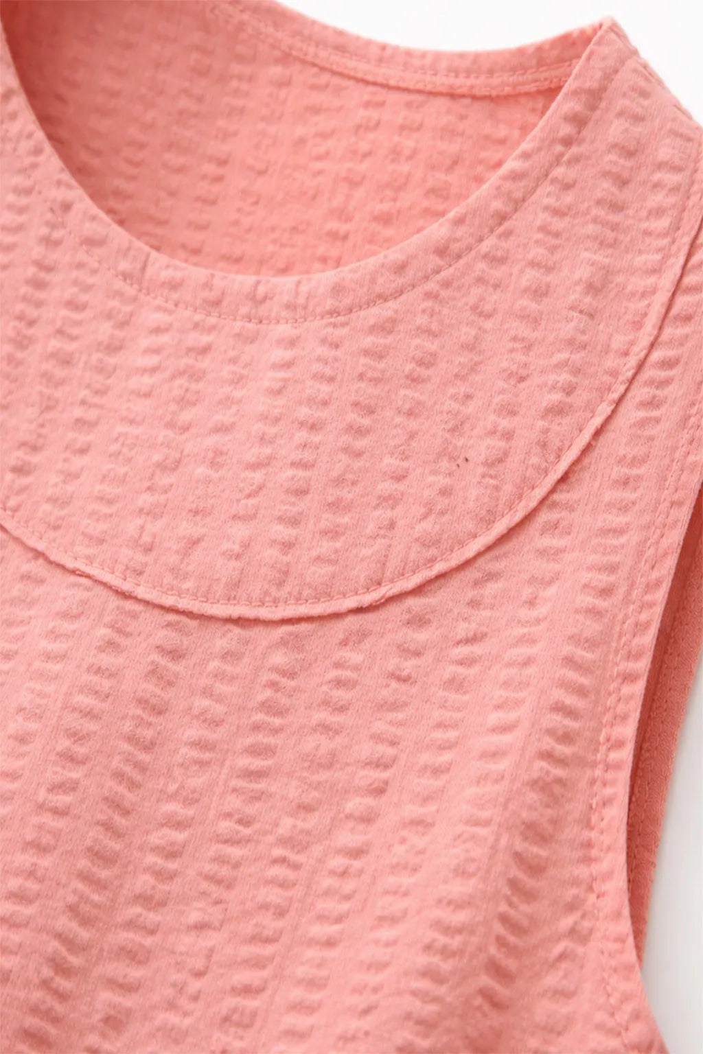 Sleeveless Seersucker Tank Top (Final)